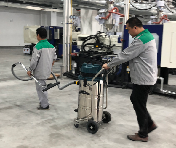 干濕兩用吸塵器使用注意事項