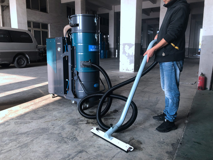 工業(yè)吸塵器廠家哪個(gè)好?推薦克萊森工業(yè)吸塵器 工業(yè)吸塵器廠家哪個(gè)好?推薦克萊森工業(yè)吸塵器