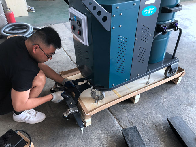 工廠用電瓶工業(yè)吸塵器 工廠用電瓶工業(yè)吸塵器