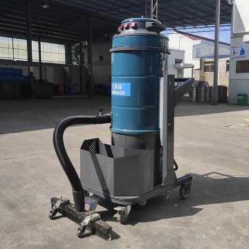 家具廠鋸末清理用工業(yè)吸塵器