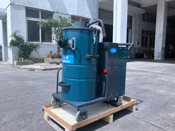 電瓶工業(yè)吸塵器