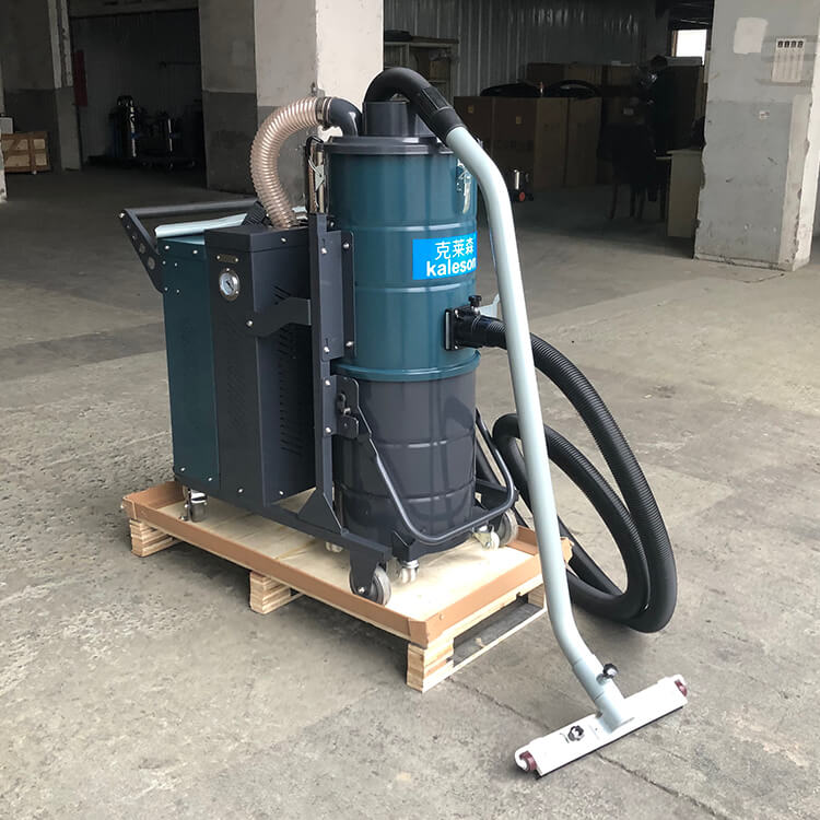 BH-70L連續(xù)工作單相工業(yè)吸塵器價格 BH-70L連續(xù)工作單相工業(yè)吸塵器價格