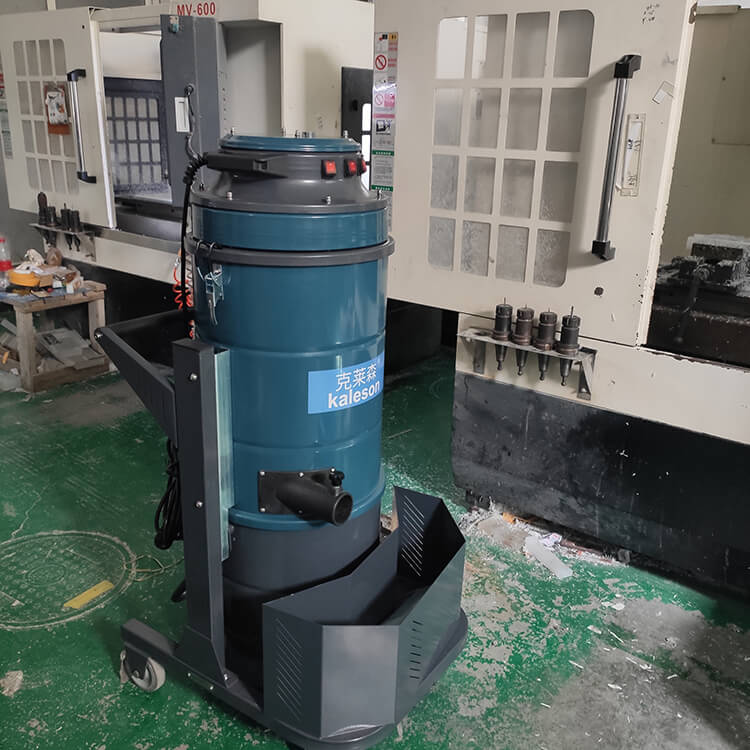 工廠應(yīng)該如何選擇工業(yè)吸塵器 工廠應(yīng)該如何選擇工業(yè)吸塵器