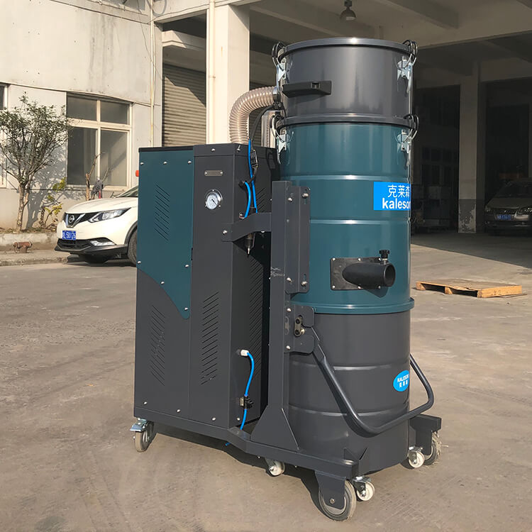 吸粉塵工業(yè)吸塵器價格貴不貴
