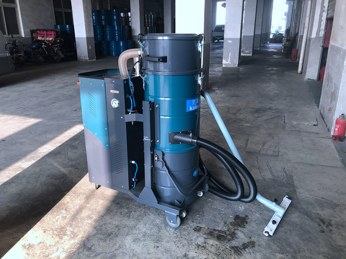 工業(yè)大型吸塵器多少錢一臺 工業(yè)大型吸塵器多少錢一臺