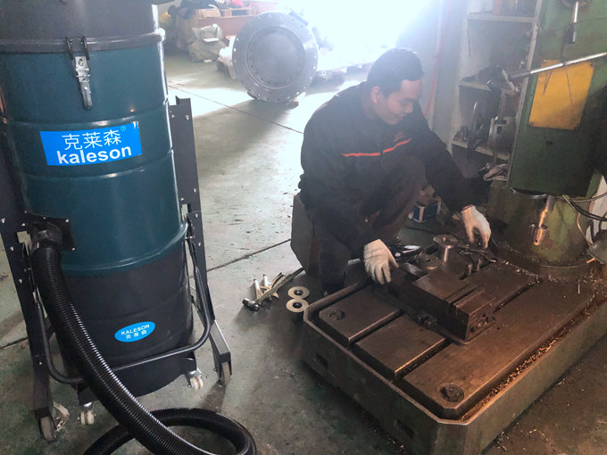 工業(yè)大型吸塵器多少錢一臺 工業(yè)大型吸塵器多少錢一臺