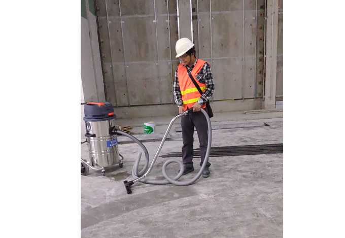 工業(yè)吸塵器與生活吸塵器的區(qū)別