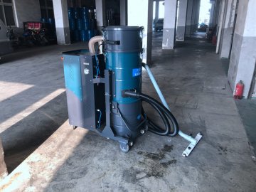 大功率工業(yè)吸塵器應(yīng)該如何去使用