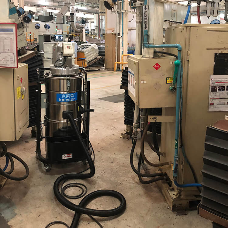 工業(yè)吸塵器這種設(shè)備主要用在哪里 工業(yè)吸塵器這種設(shè)備主要用在哪里